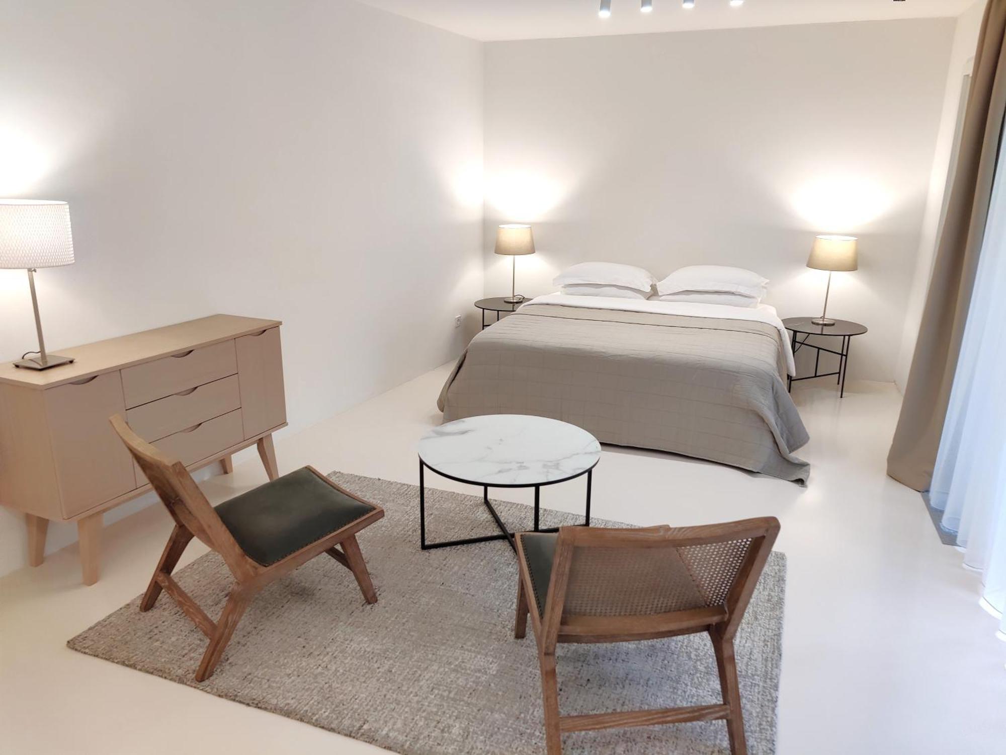 Apartment With Private Courtyard Prague