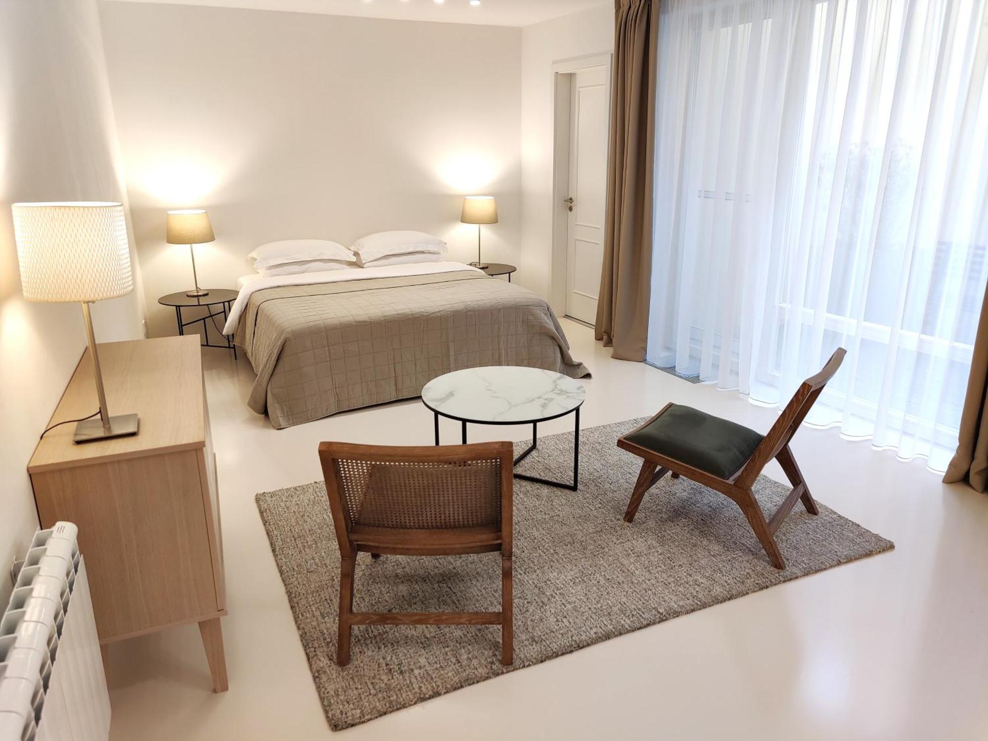With Private Courtyard Apartment Prague