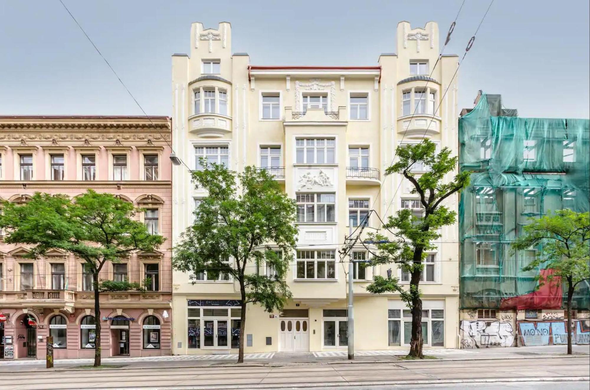 Appartement With Private Courtyard Praag