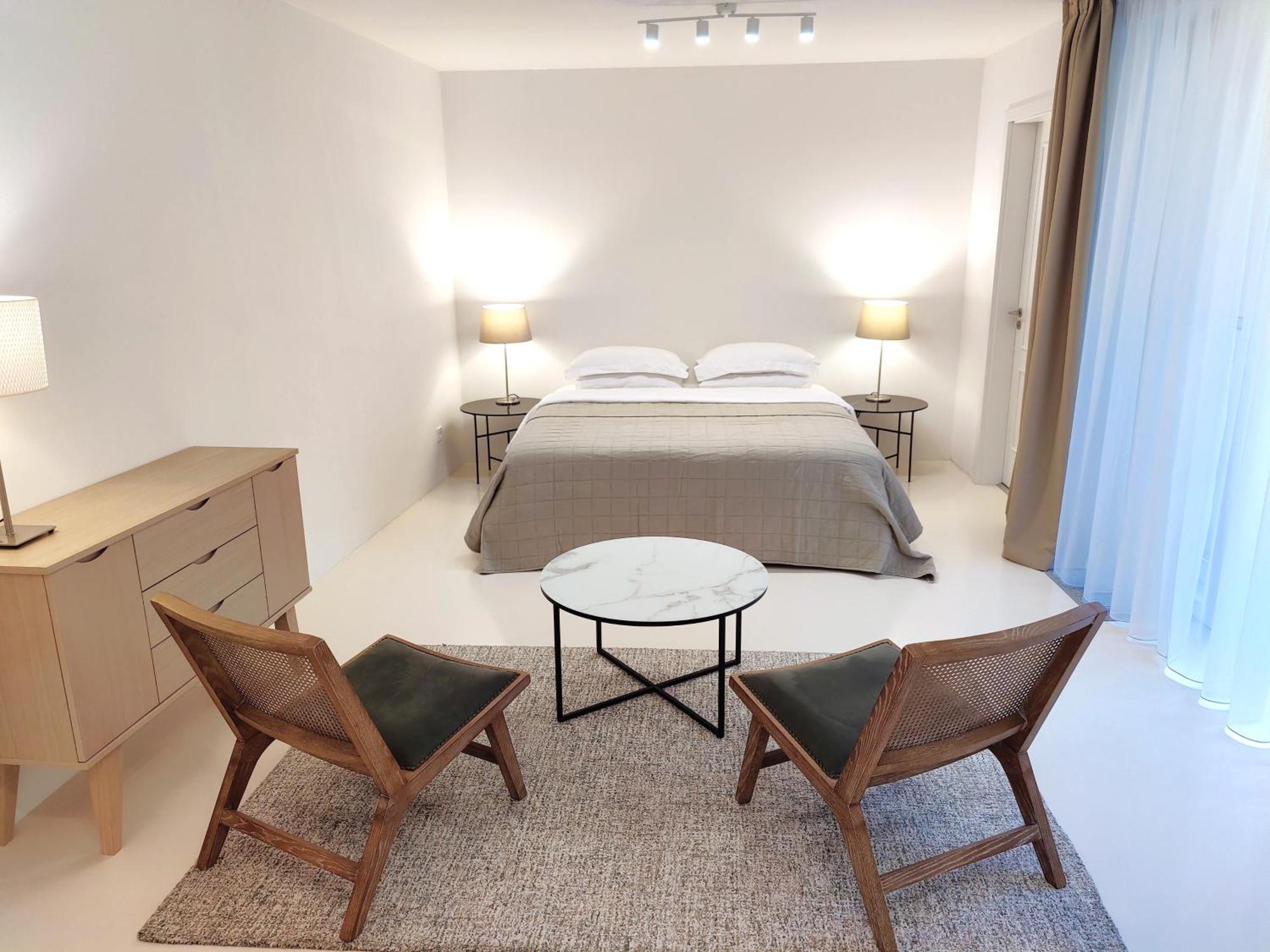 Appartement With Private Courtyard *